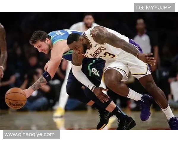 湖人对热火精彩对决回放11月19日全场比赛精彩瞬间回顾